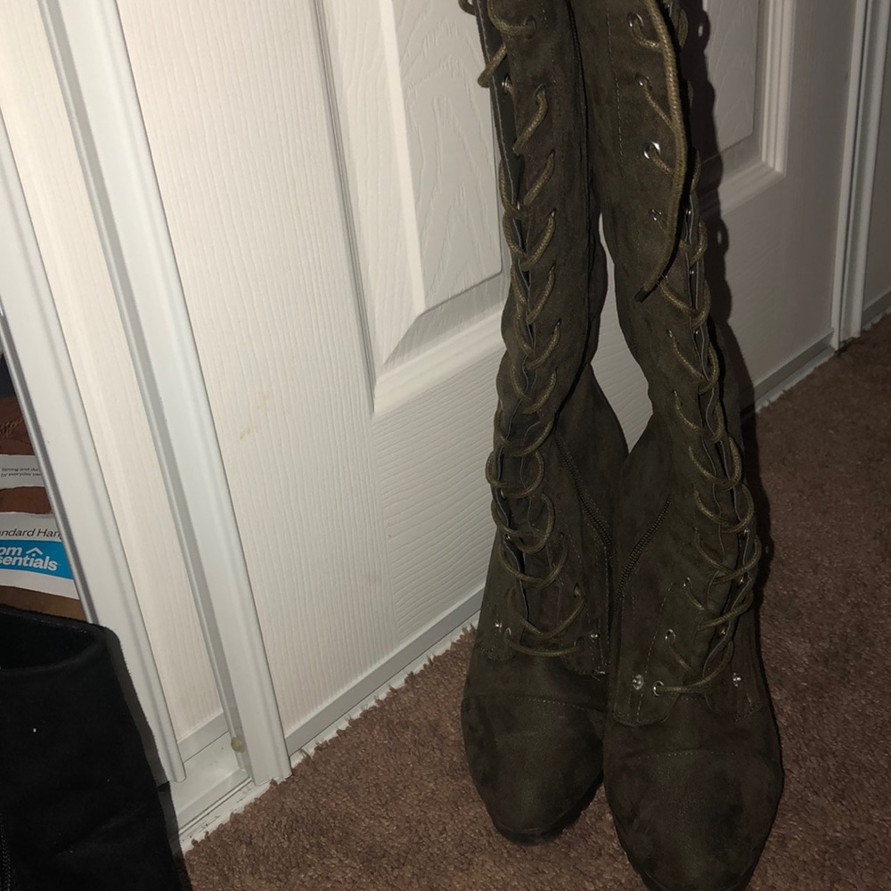Lace up boots